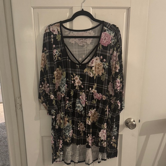 torrid Tops - Torrid Black Floral Plaid Tunic